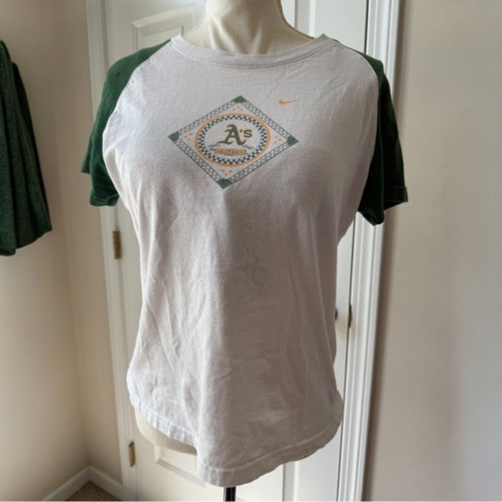 🏷️ Nike Team Vintage Tee 🏷️ L